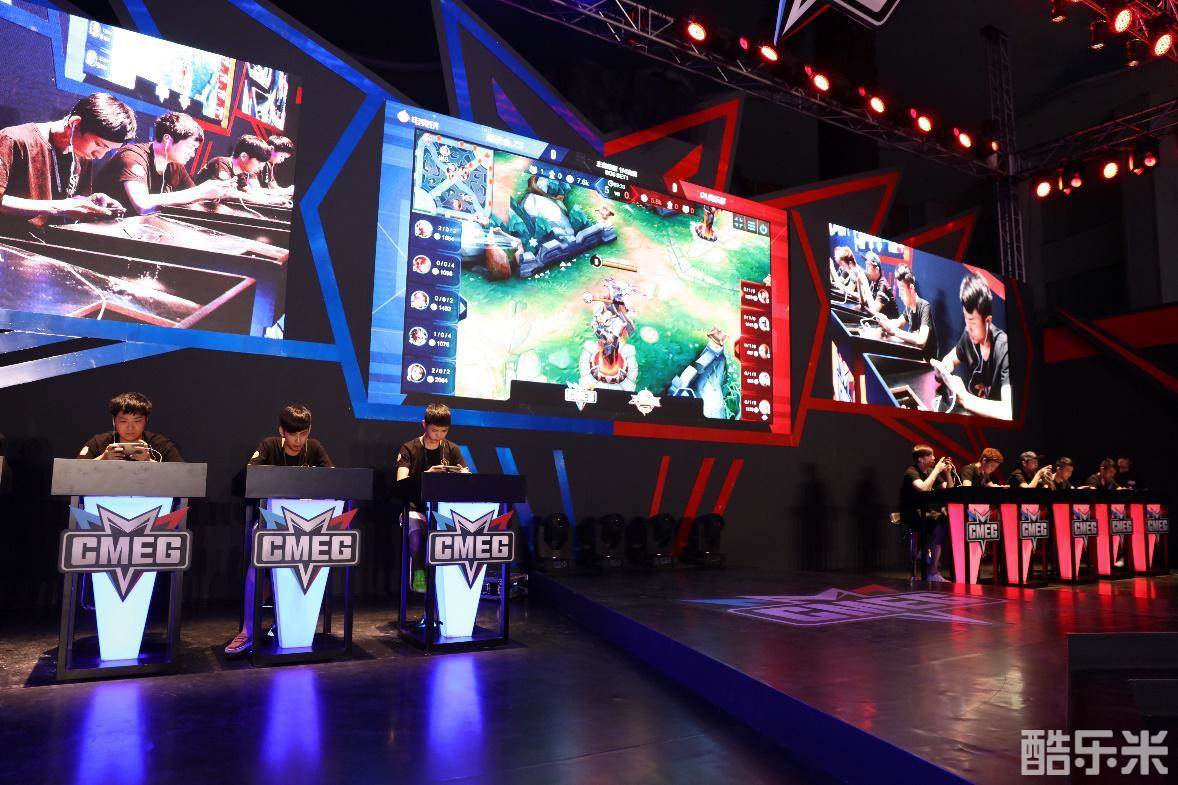 全球《绝地求生》公开和《尼尔》系列之间的联动视频